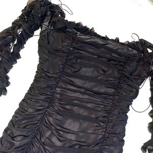 Black off the shoulder fashion nova dress
